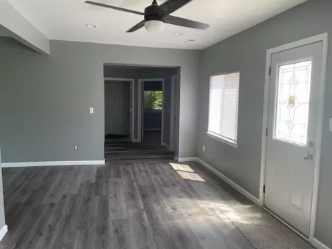 1398 Lynton, Flint, MI 48507 photo 4