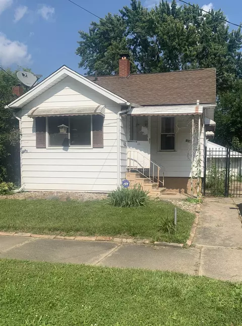 917 Stocker, Flint, MI 48503