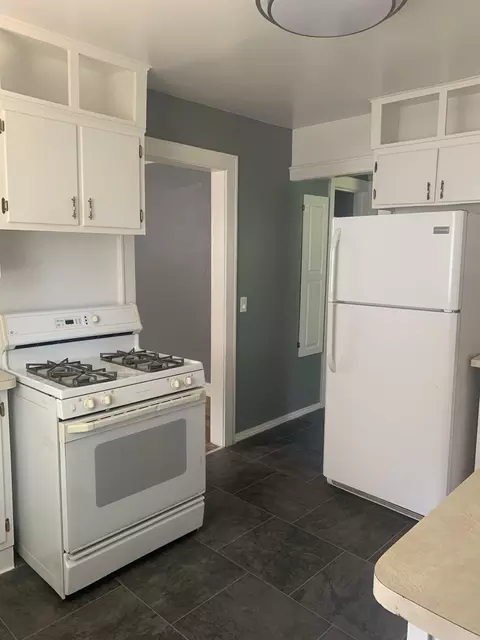 917 Stocker, Flint, MI 48503 photo 9