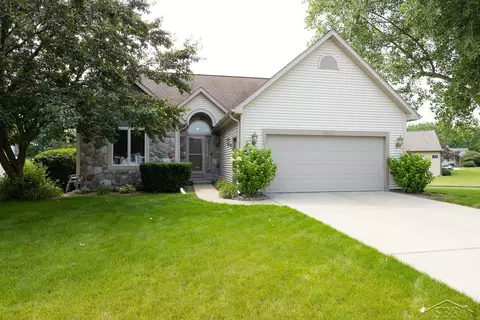 4647 Cedar Crst, Saginaw, MI 48603