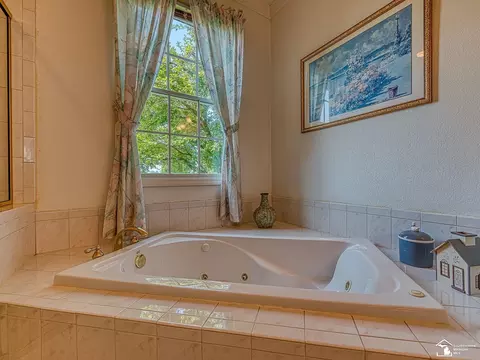 2686 S Custer, Monroe, MI 48161 photo 7
