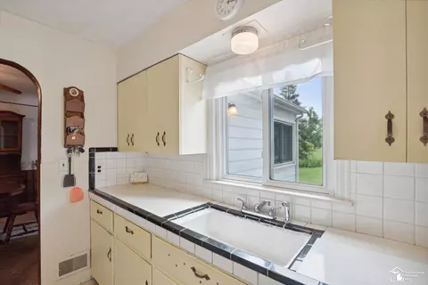 14024 Grafton, Carleton, MI 48117 photo 18