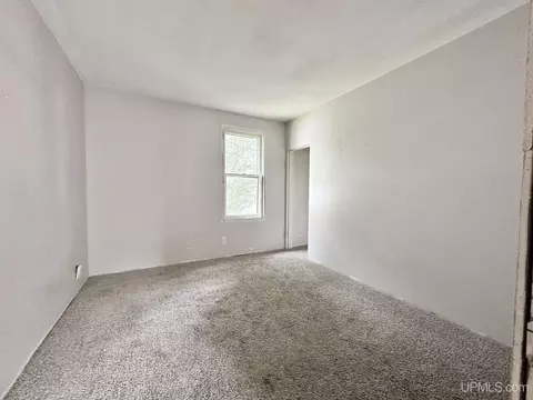 808 E D, Iron Mountain, MI 49801 photo 7
