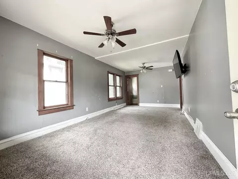 808 E D, Iron Mountain, MI 49801 photo 3