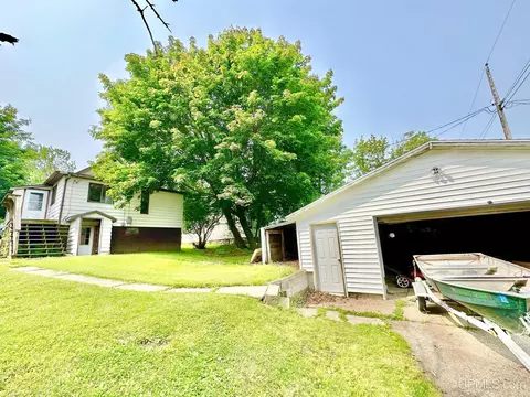 808 E D, Iron Mountain, MI 49801 photo 14