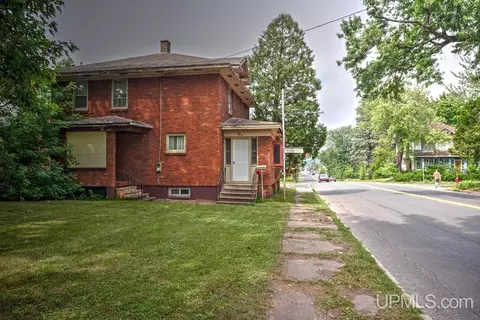 323 Douglas, Ironwood, MI 49938