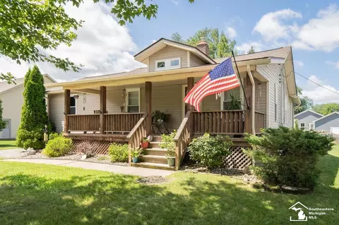 26134 Denning, New Boston, MI 48164