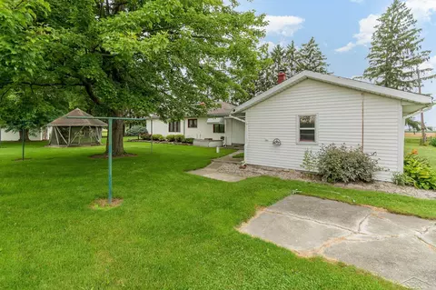 4640 E Laporte, Freeland, MI 48623 photo 22