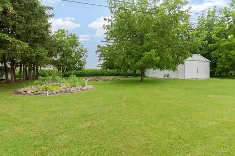 4640 E Laporte, Freeland, MI 48623 photo 24