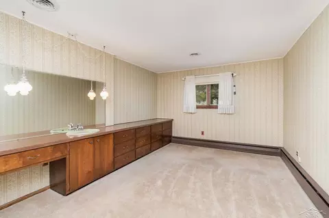 4640 E Laporte, Freeland, MI 48623 photo 8