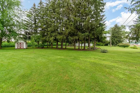 4640 E Laporte, Freeland, MI 48623 photo 23