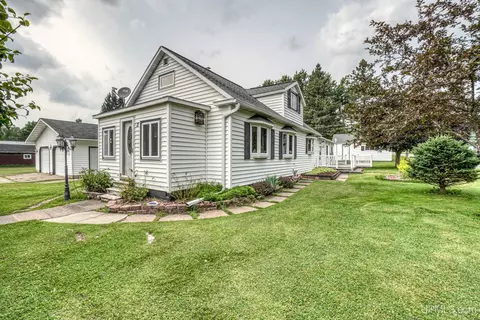 17 Center, Gaastra, MI 49927