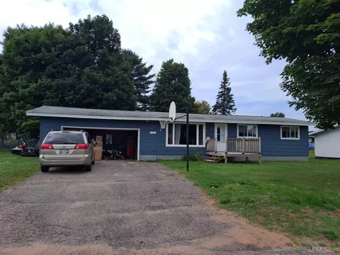 1760 Rosewood, Ishpeming, MI 49849