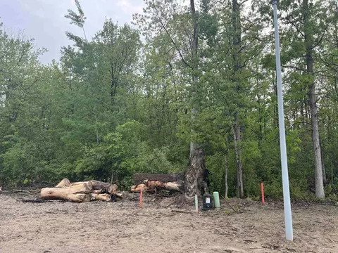 1587 Fisherville, Auburn, MI 48611