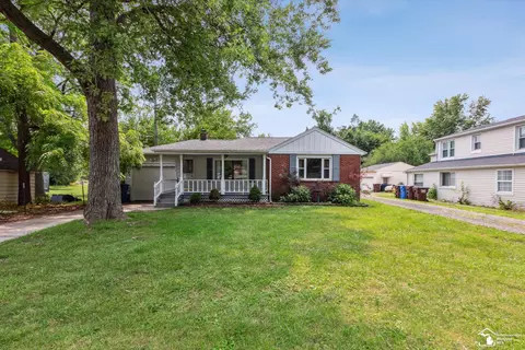 2857 N Custer, Monroe, MI 48162 photo 3