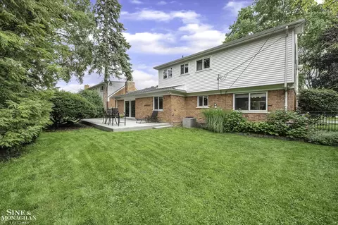 489 Saddle, Grosse Pointe Woods, MI 48236 photo 32