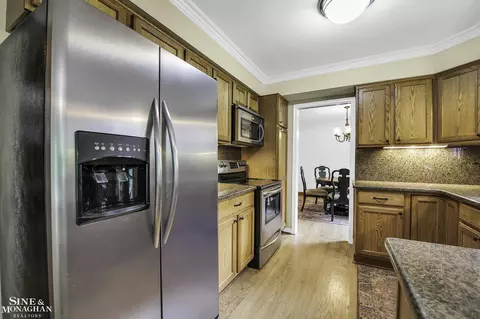 489 Saddle, Grosse Pointe Woods, MI 48236 photo 9