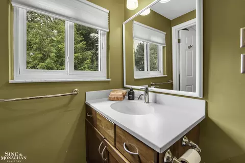 489 Saddle, Grosse Pointe Woods, MI 48236 photo 20