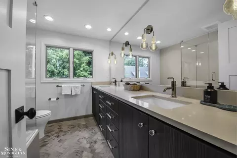 489 Saddle, Grosse Pointe Woods, MI 48236 photo 25