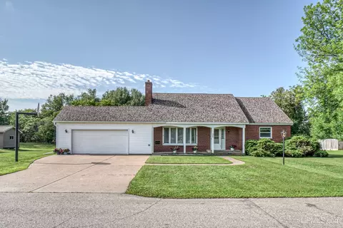1001 Blaine, Iron Mountain, MI 49801