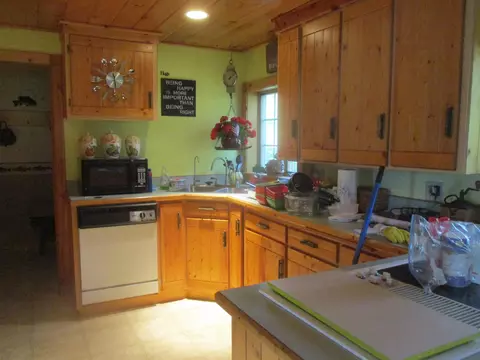 3236 Vandeusen, Harrison, MI 48625 photo 5