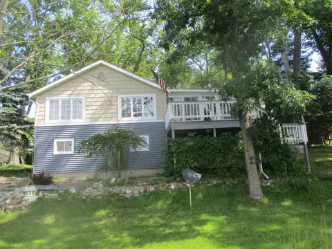 3236 Vandeusen, Harrison, MI 48625