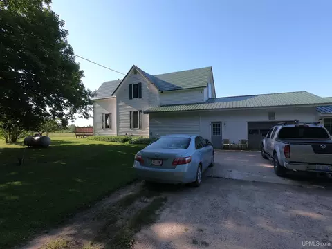 10155 22nd, Rapid River, MI 49878