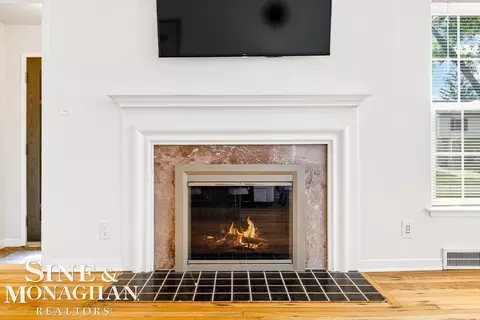 406 Lothrop, Grosse Pointe Farms, MI 48236 photo 6