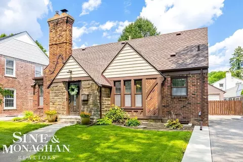 406 Lothrop, Grosse Pointe Farms, MI 48236