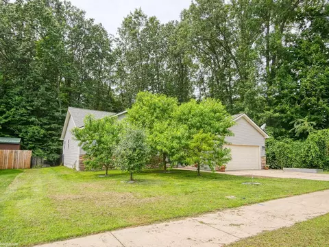 9522 Amy, Algonac, MI 48001 photo 3