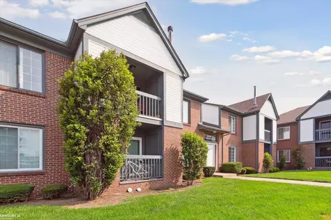 15512 Ashley #58, Macomb, MI 48044