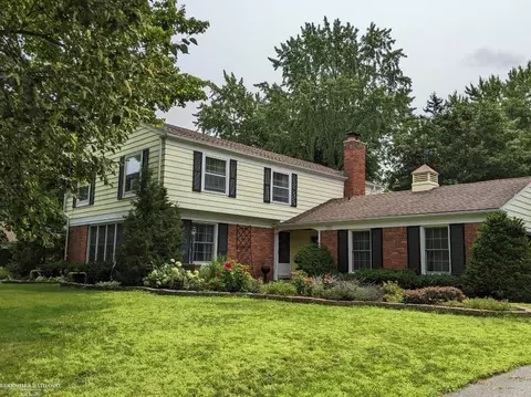 3336 Paddington, Troy, MI 48084