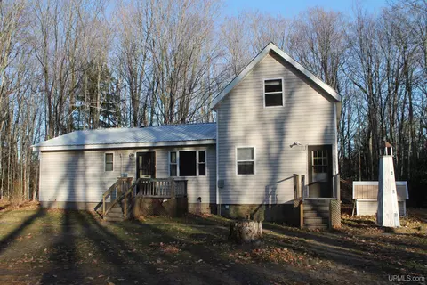 E 7042 County Road 440, Wetmore, MI 49895