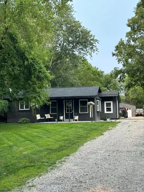 71850 Coon, Armada, MI 48005