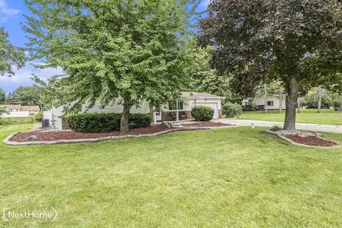 8063 Castleward, Davison, MI 48423 photo 3