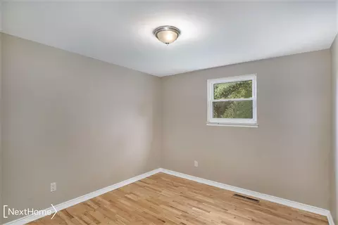 8063 Castleward, Davison, MI 48423 photo 13