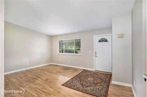 8063 Castleward, Davison, MI 48423 photo 5