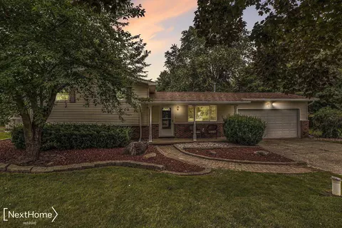 8063 Castleward, Davison, MI 48423 photo 2