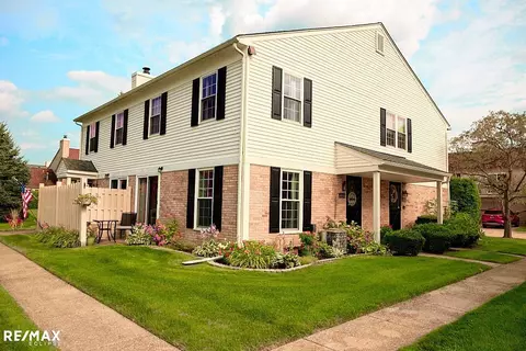 44656 N Bunkerhill, Clinton Township, MI 48038