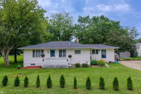 1168 S Packard, Burton, MI 48509