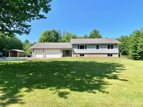 7001 S Us 41, Marquette, MI 49855