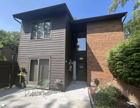 2054 Walden #105, Flint, MI 48532