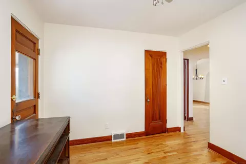 411 Manor, Grosse Pointe Farms, MI 48236 photo 17