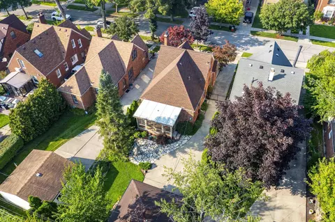 411 Manor, Grosse Pointe Farms, MI 48236 photo 48
