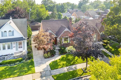 411 Manor, Grosse Pointe Farms, MI 48236 photo 50