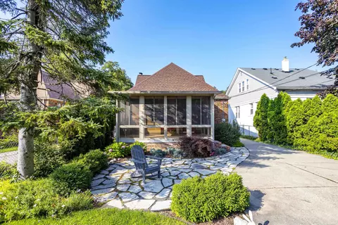 411 Manor, Grosse Pointe Farms, MI 48236 photo 8