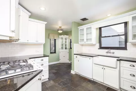 411 Manor, Grosse Pointe Farms, MI 48236 photo 21