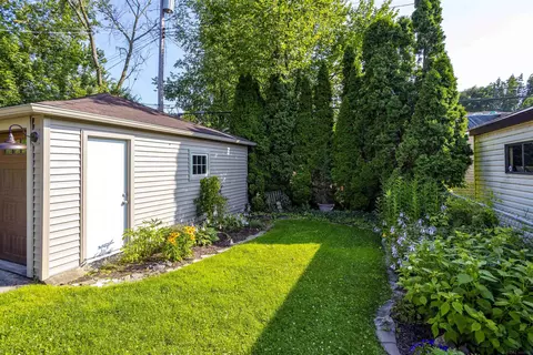 411 Manor, Grosse Pointe Farms, MI 48236 photo 7