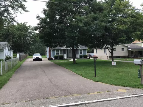 1026 Adams, Burton, MI 48509