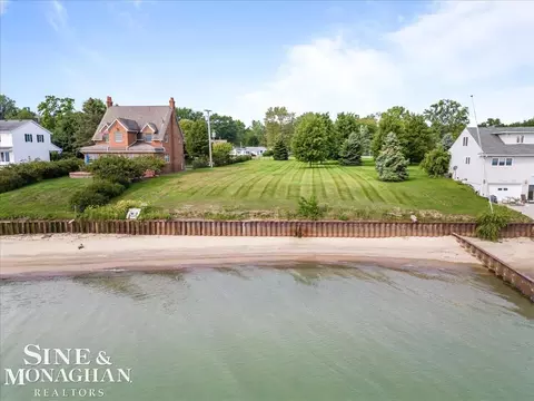 6490 Lakeshore, Burtchville, MI 48059